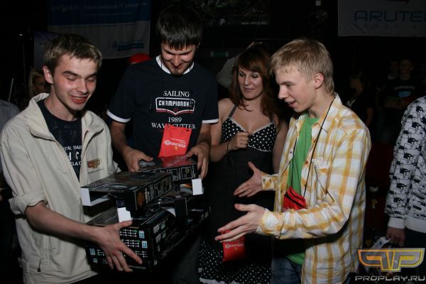 ���������� � �����. Weebs, Cianid, Enigma � 1.20elf