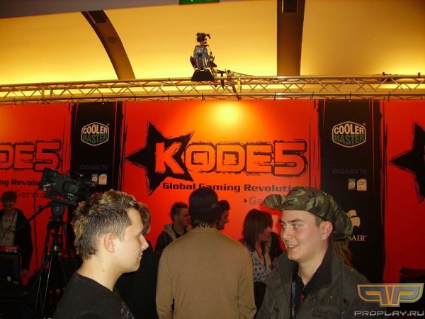 PICT0908-small.jpg PICT0908-small.jpg