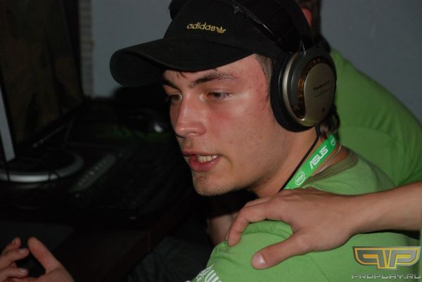 � �� � ���� ���!