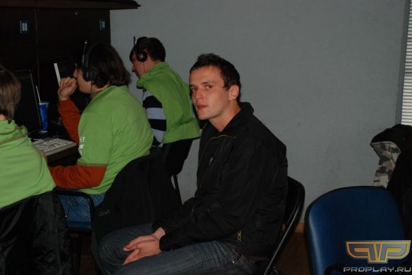 Flatra смотрит за всеми участниками Flatra смотрит за всеми участниками