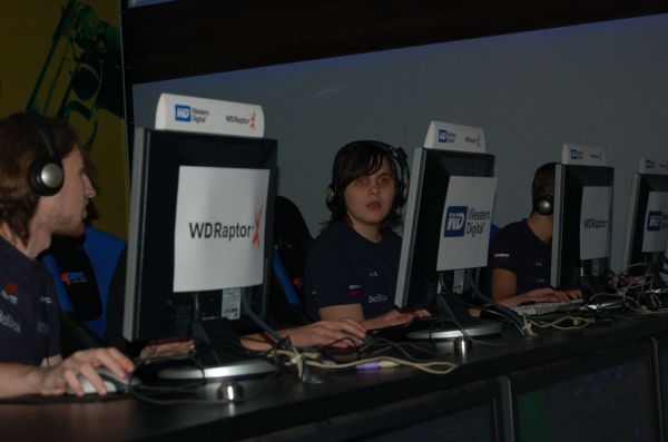 Но тут Хуч с Фином заметили, что Снуп аль-табнулся и смотрит порно Но тут Хуч с Фином заметили, что Снуп аль-табнулся и смотрит порно