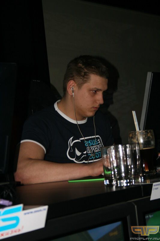 У Зевса интересны наушники У Зевса интересны наушники